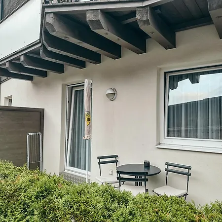 Apartment Alpzbase Kaprun Exterior foto